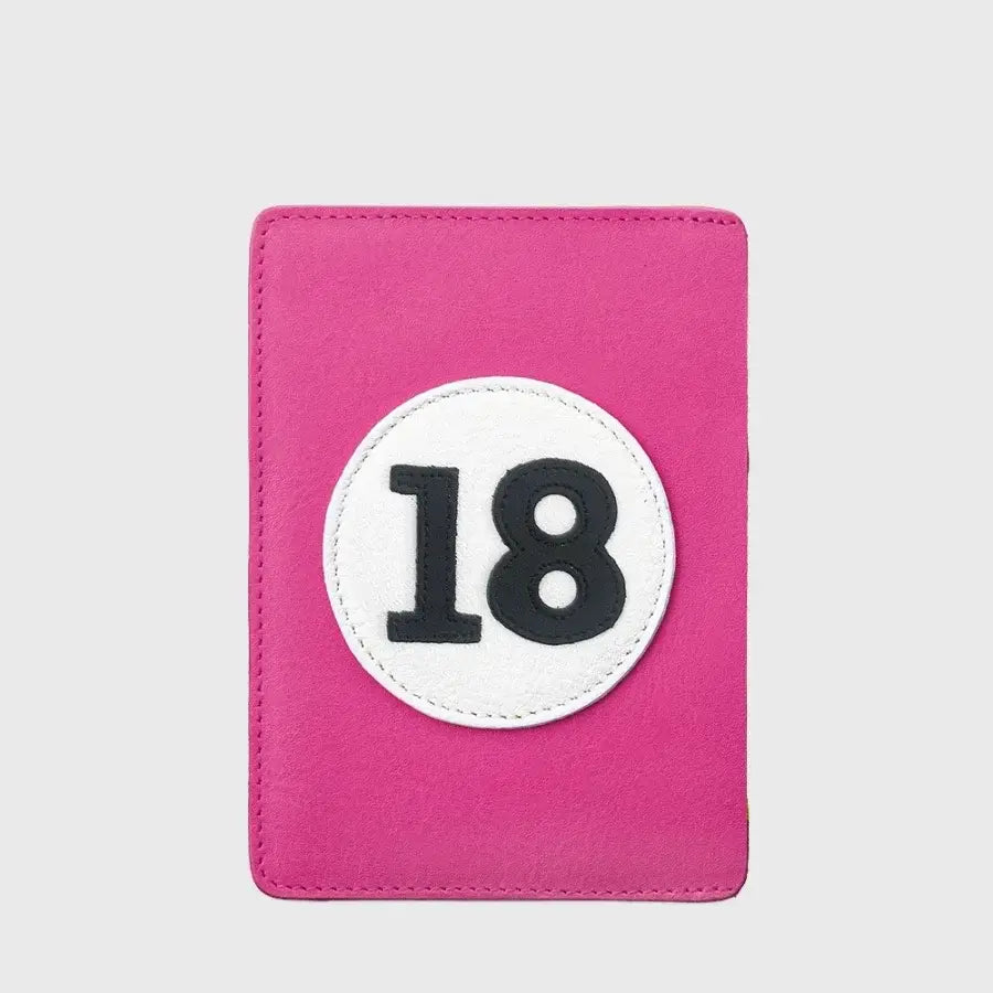 Etui protège passeport en cuir rose passion avec numéro 18