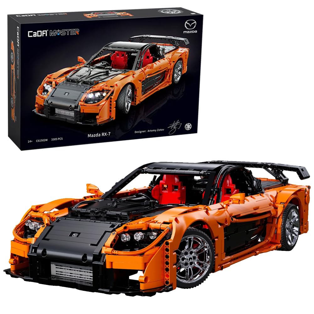 CaDA Master 1:8 Mazda RX-7 C61502W