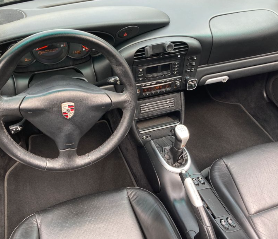 Porsche 911 Carrera 4 Cabriolet