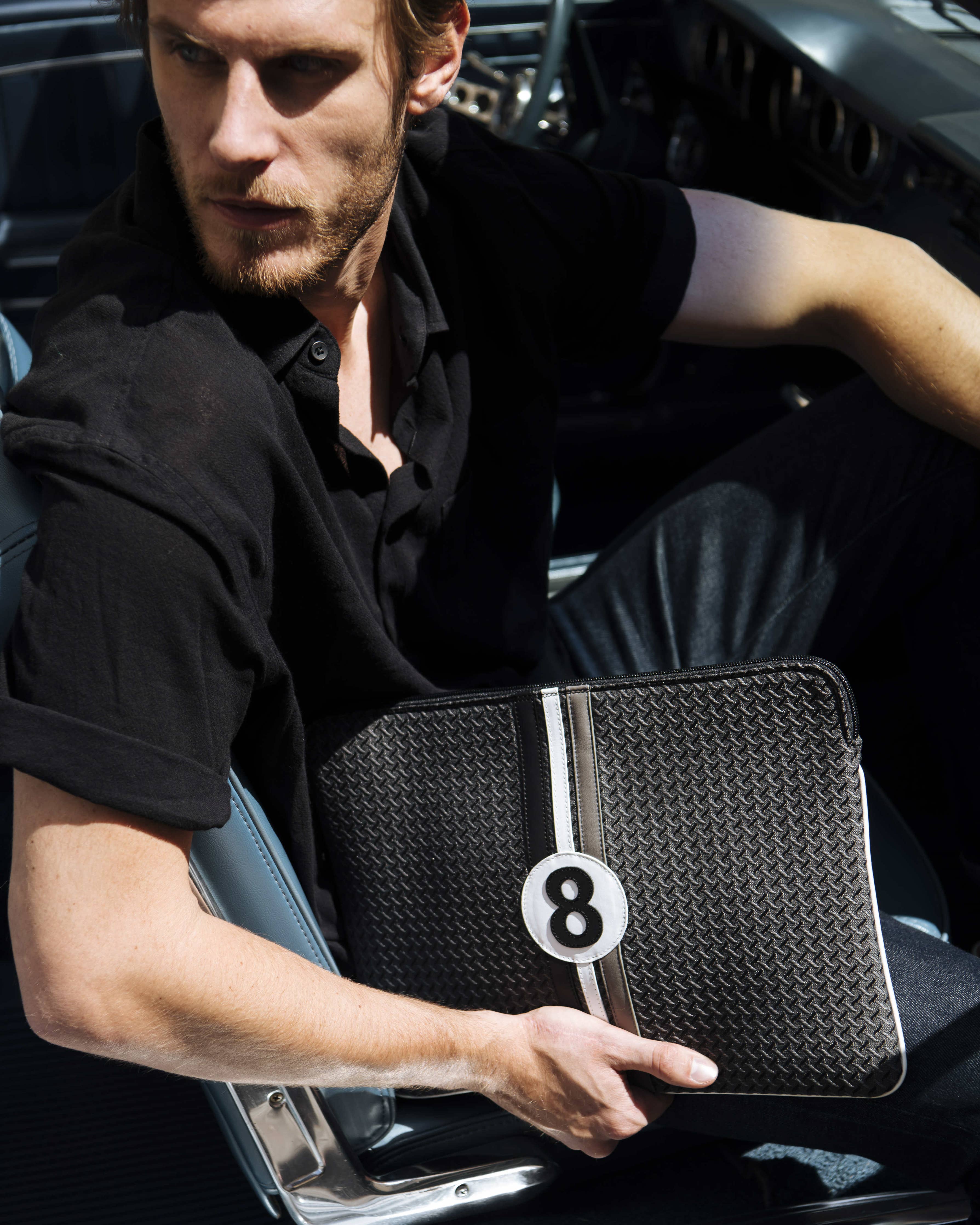 Pochette ordinateur 15 pouces grise noire blanche originale