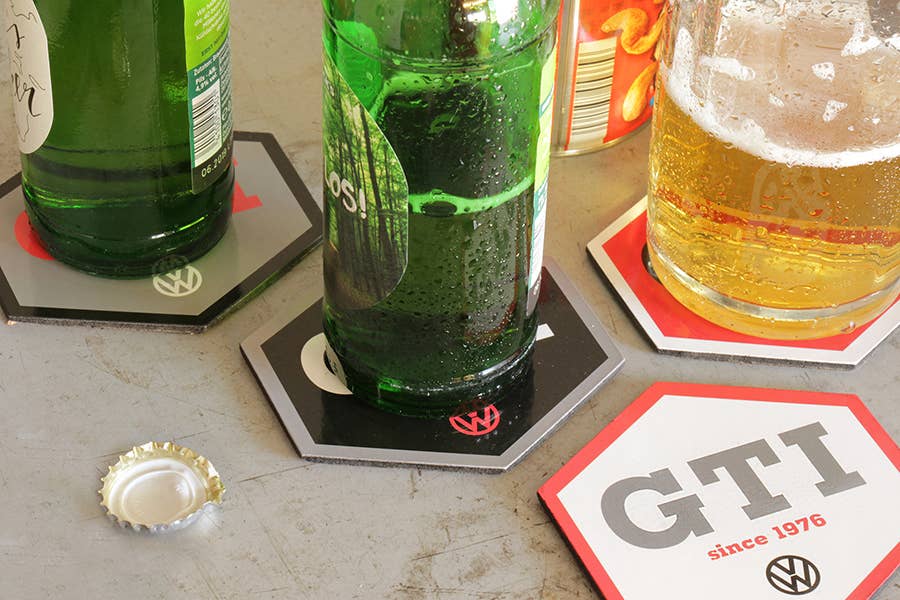 Set de 4 sous-verres VW GTI en forme hexagonale - 4 couleurs